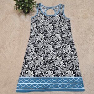 Max Studio Black and White Floral Scroll Sleeveless Resortwear Dress, Small